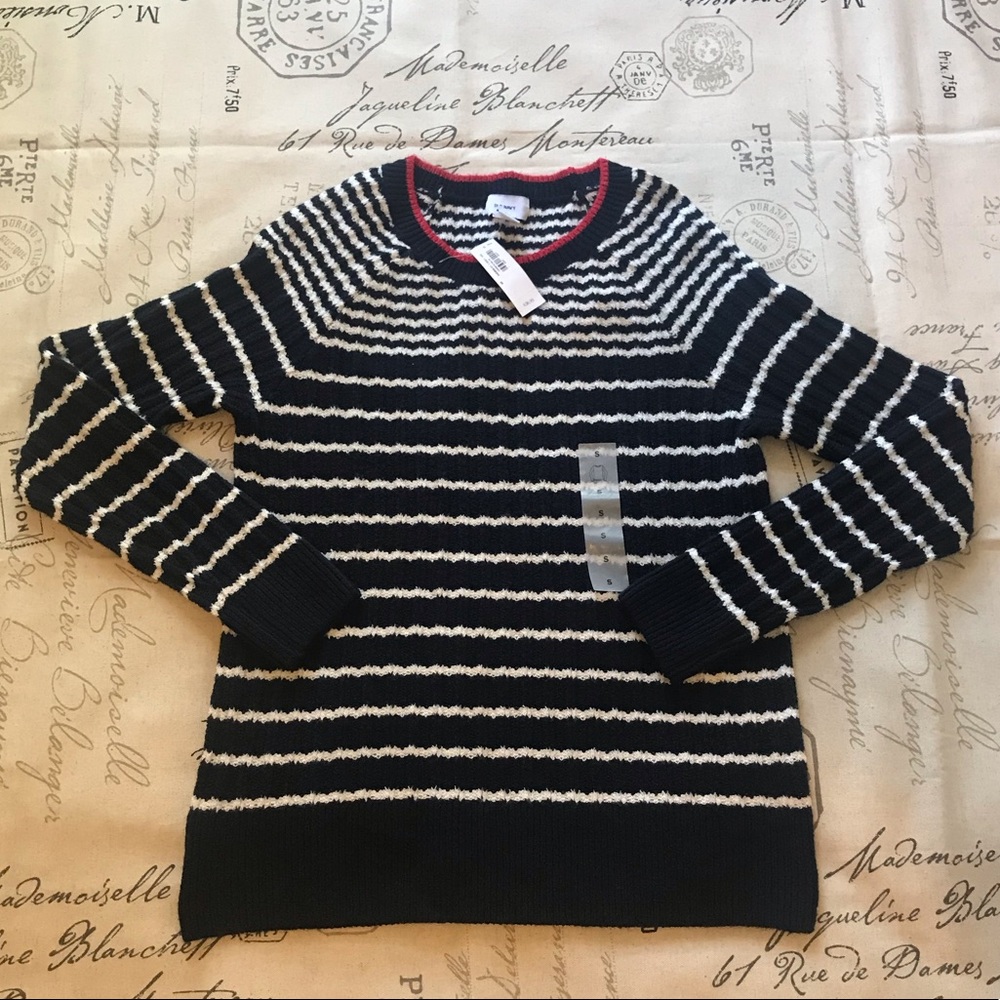 Women’s Old Navy Sweater NWT